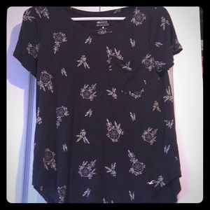 Hollister T shirt